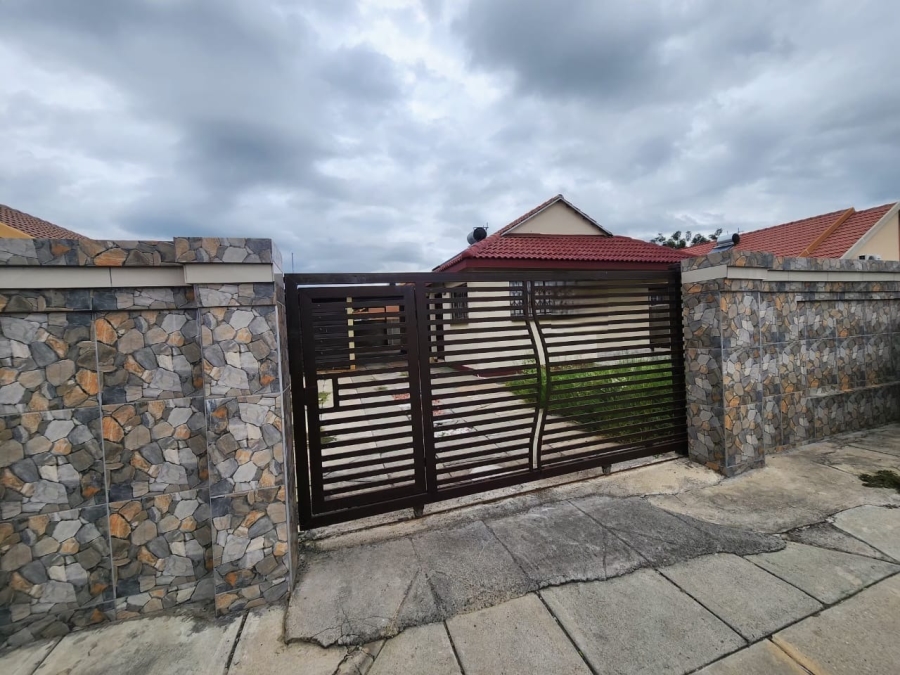 3 Bedroom Property for Sale in Freedom Park North West